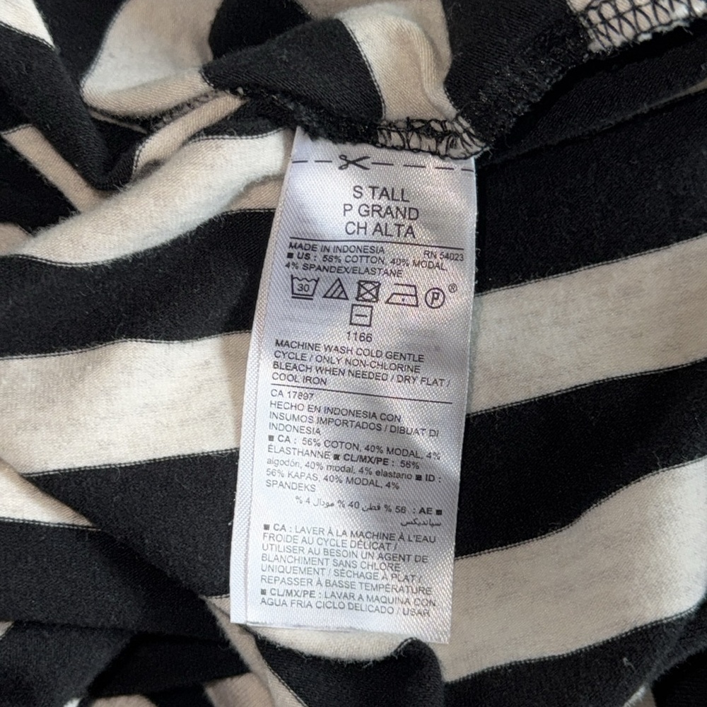Black and White Striped Midi Dress - Picture 6 of 7